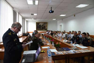 Catedra militara la 25 de ani